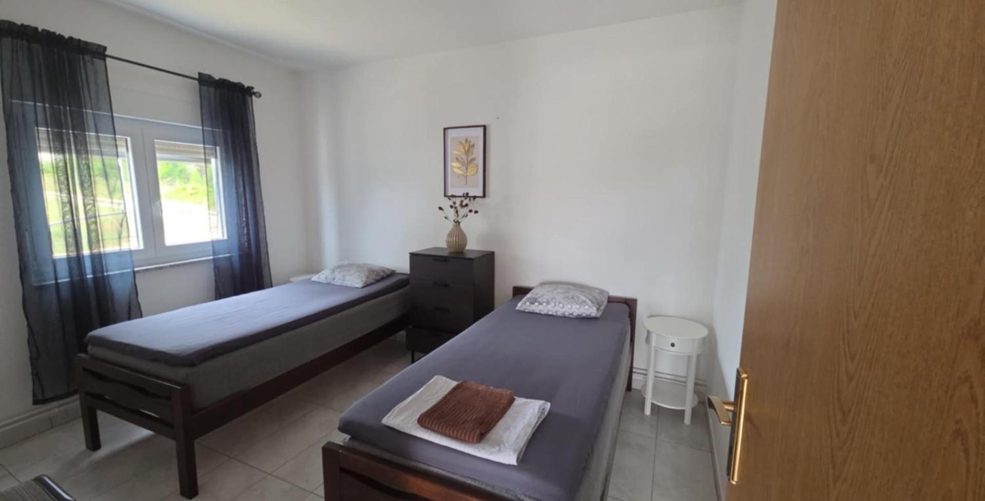 Apartments Nicole Wera نين الغرفة الصورة